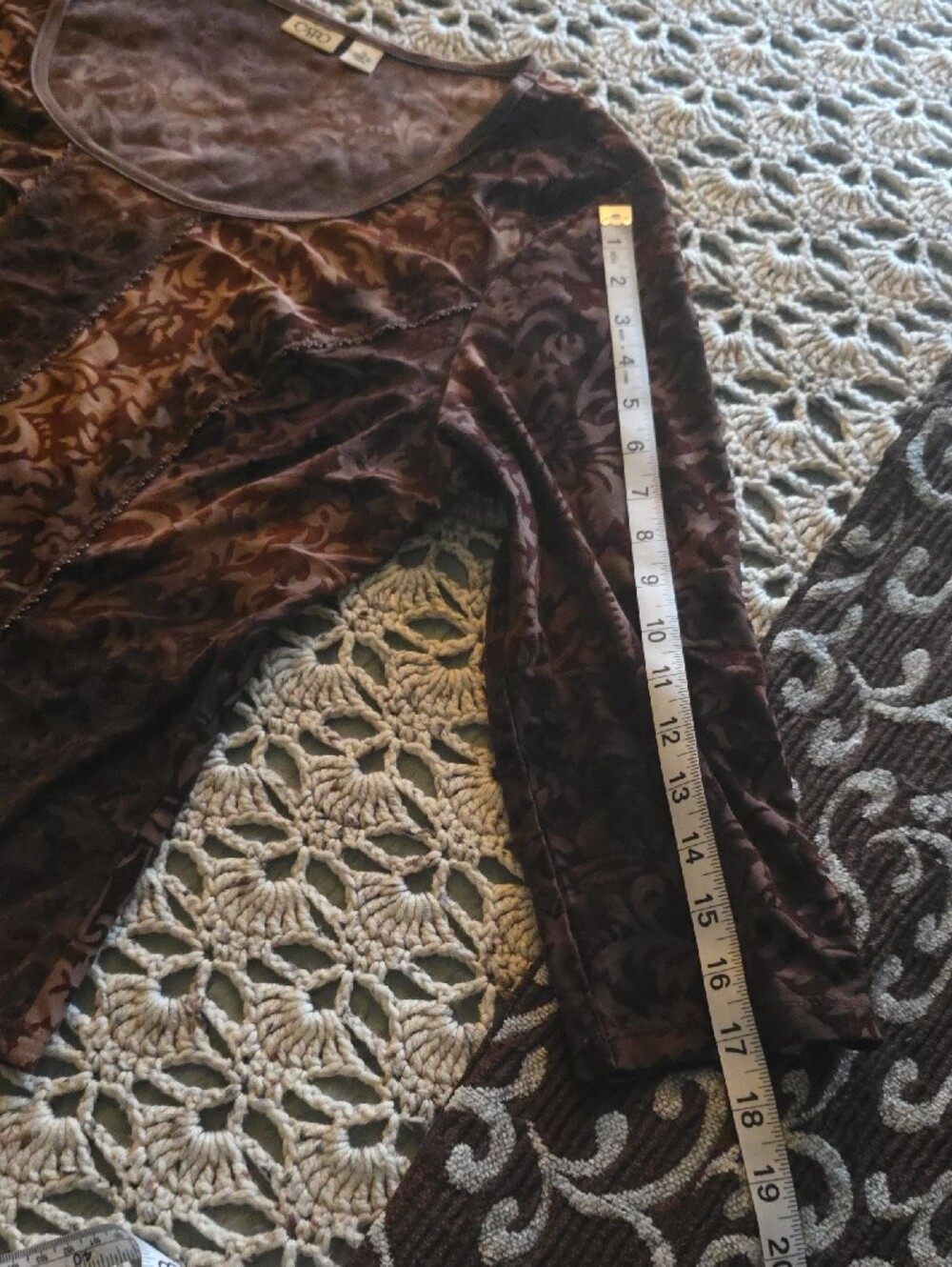 Cato Velvet Burnout Long Sleeve Scoop Neck Top in Burgundy and Mauve - Picture 4 of 7